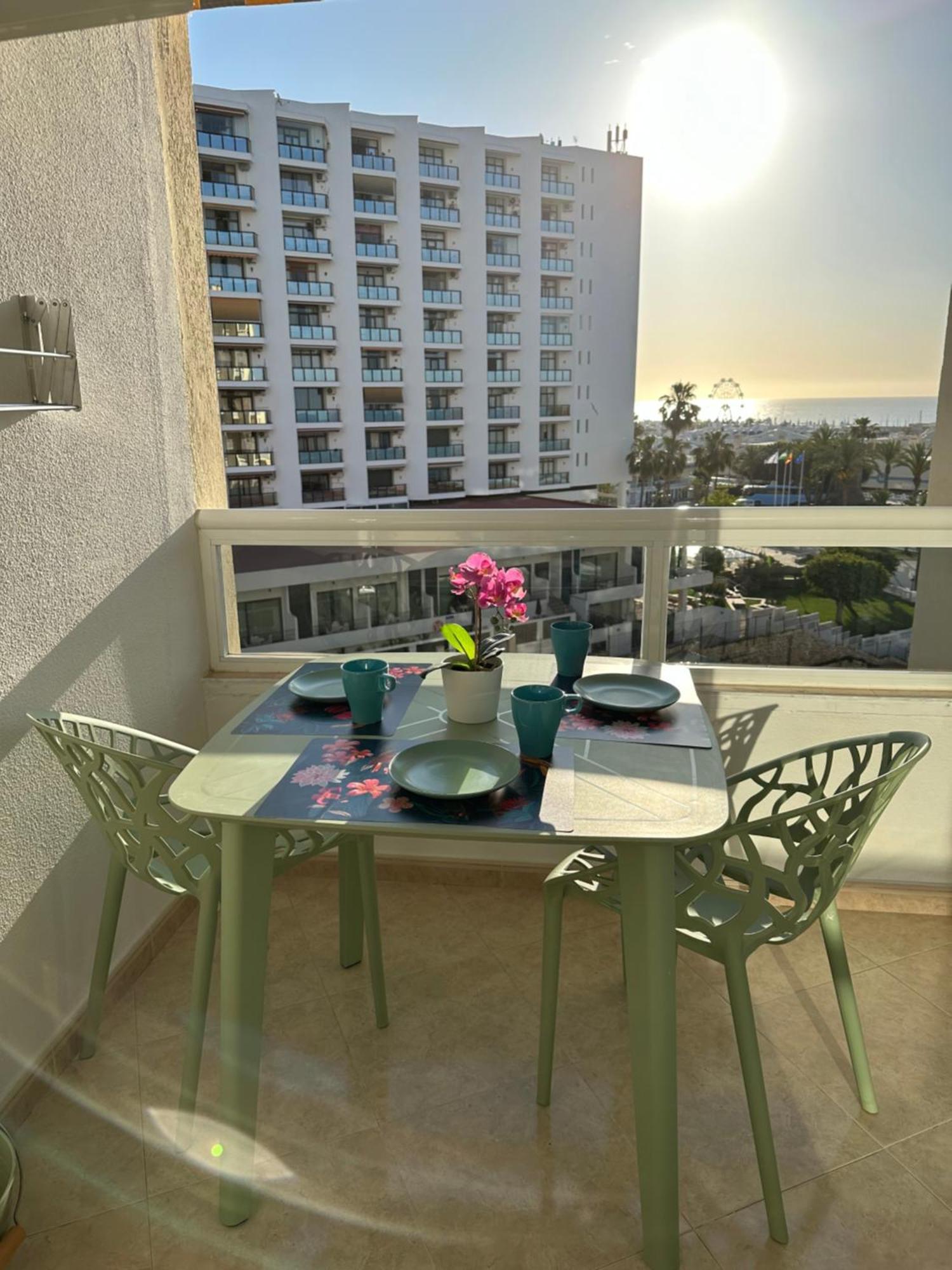 Tamarindo 5 Apartment เบนัลมาเดนา ภายนอก รูปภาพ